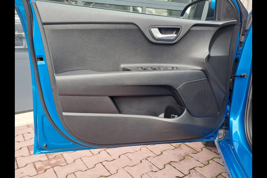 Kia Rio 1.0 T-GDi MHEV DynamicLine | LED | Trekhaak | Cruise | Camera | Stuur- en stoelverwarming | Navi |