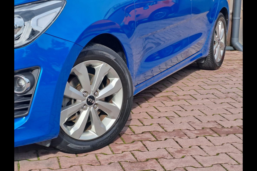 Kia Rio 1.0 T-GDi MHEV DynamicLine | LED | Trekhaak | Cruise | Camera | Stuur- en stoelverwarming | Navi |