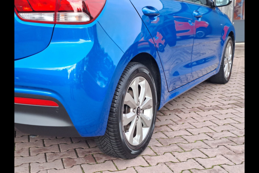 Kia Rio 1.0 T-GDi MHEV DynamicLine | LED | Trekhaak | Cruise | Camera | Stuur- en stoelverwarming | Navi |