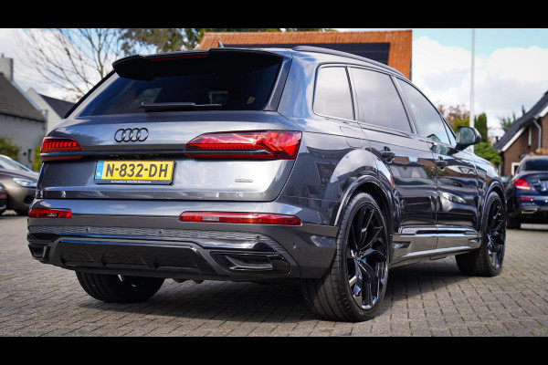 Audi Q7 55 TFSI Quattro Pro Line Plus | Panorama | Massage | Trekhaak | RS zetels | HUD | Adaptieve Cruise Control | Lane Assist |
