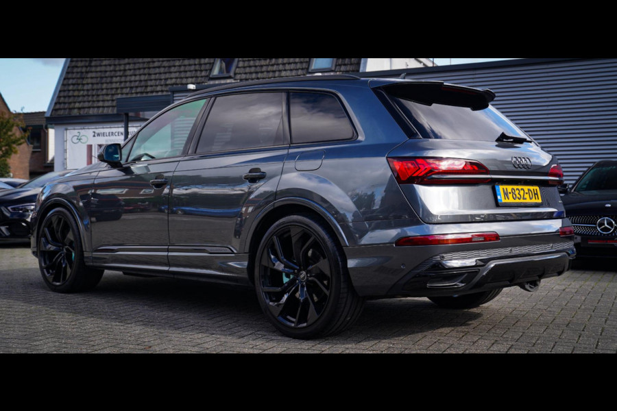 Audi Q7 55 TFSI Quattro Pro Line Plus | Panorama | Massage | Trekhaak | RS zetels | HUD | Adaptieve Cruise Control | Lane Assist |