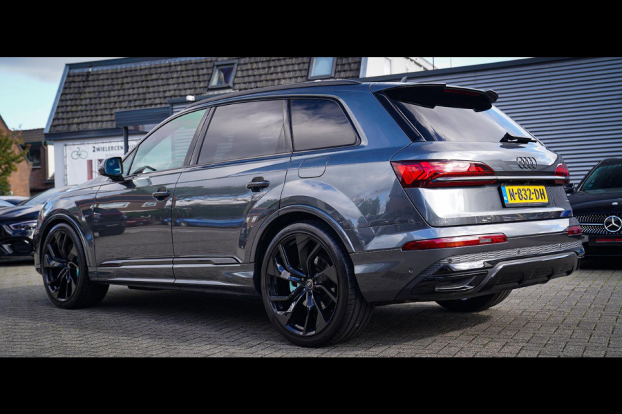 Audi Q7 55 TFSI Quattro Pro Line Plus | Panorama | Massage | Trekhaak | RS zetels | HUD | Adaptieve Cruise Control | Lane Assist |