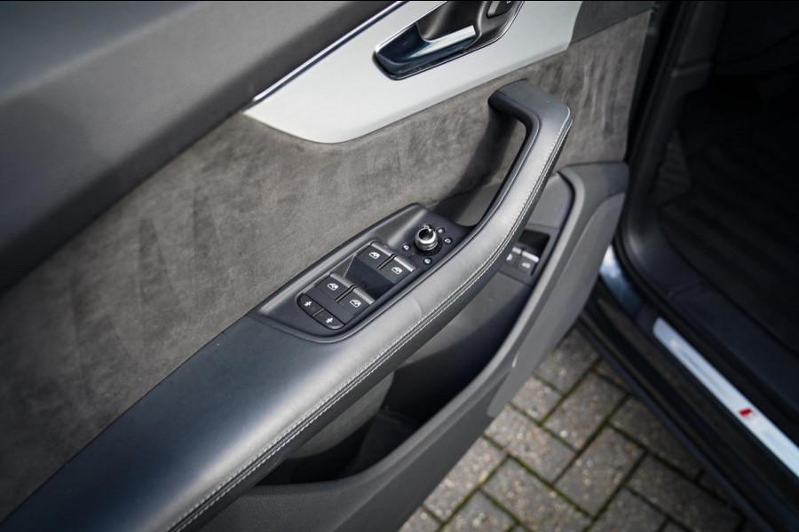 Audi Q7 55 TFSI Quattro Pro Line Plus | Panorama | Massage | Trekhaak | RS zetels | HUD | Adaptieve Cruise Control | Lane Assist |