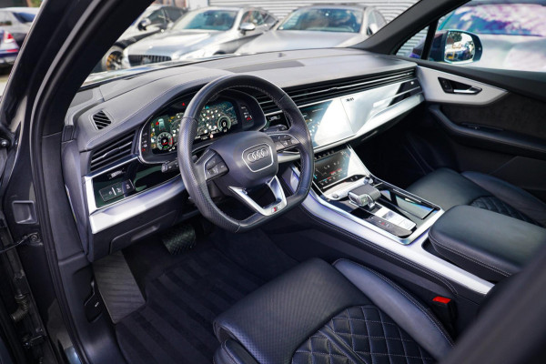 Audi Q7 55 TFSI Quattro Pro Line Plus | Panorama | Massage | Trekhaak | RS zetels | HUD | Adaptieve Cruise Control | Lane Assist |