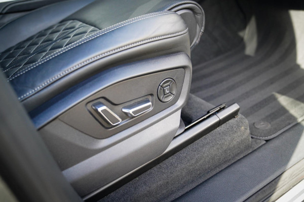 Audi Q7 55 TFSI Quattro Pro Line Plus | Panorama | Massage | Trekhaak | RS zetels | HUD | Adaptieve Cruise Control | Lane Assist |