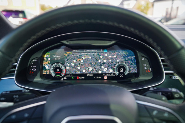 Audi Q7 55 TFSI Quattro Pro Line Plus | Panorama | Massage | Trekhaak | RS zetels | HUD | Adaptieve Cruise Control | Lane Assist |
