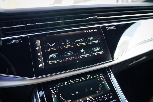Audi Q7 55 TFSI Quattro Pro Line Plus | Panorama | Massage | Trekhaak | RS zetels | HUD | Adaptieve Cruise Control | Lane Assist |