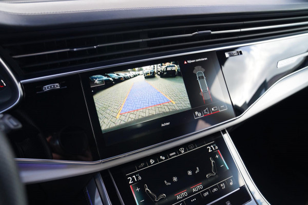 Audi Q7 55 TFSI Quattro Pro Line Plus | Panorama | Massage | Trekhaak | RS zetels | HUD | Adaptieve Cruise Control | Lane Assist |