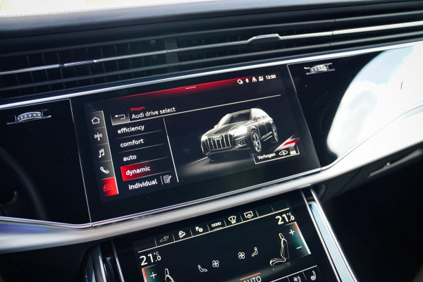Audi Q7 55 TFSI Quattro Pro Line Plus | Panorama | Massage | Trekhaak | RS zetels | HUD | Adaptieve Cruise Control | Lane Assist |