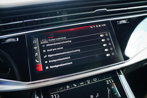Audi Q7 55 TFSI Quattro Pro Line Plus | Panorama | Massage | Trekhaak | RS zetels | HUD | Adaptieve Cruise Control | Lane Assist |