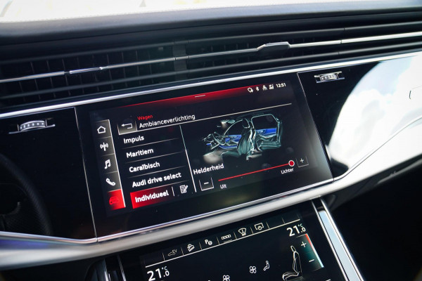 Audi Q7 55 TFSI Quattro Pro Line Plus | Panorama | Massage | Trekhaak | RS zetels | HUD | Adaptieve Cruise Control | Lane Assist |