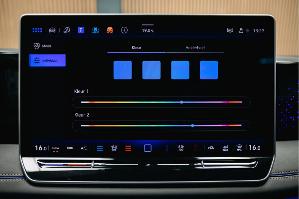 Volkswagen Tiguan 1.5 eTSI R-Line Edition | Stoelmassage | Pano | Head-Up | Stoelverwarming en verkoeling |
