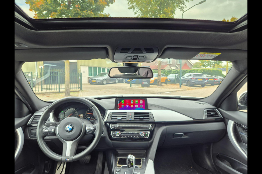 BMW 3 Serie Touring M Sport Nov-2019 NAP Panorama CarPlay GARANTIE inbeg. LED Breedset velgen RIJKLAAR APK tot 4-2027