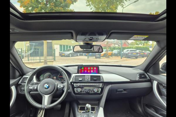 BMW 3 Serie Touring M Sport Nov-2019 NAP Panorama CarPlay GARANTIE inbeg. LED Breedset velgen RIJKLAAR APK tot 4-2027