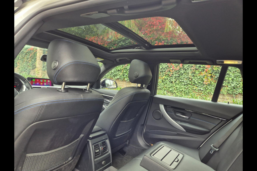 BMW 3 Serie Touring M Sport Nov-2019 NAP Panorama CarPlay GARANTIE inbeg. LED Breedset velgen RIJKLAAR APK tot 4-2027