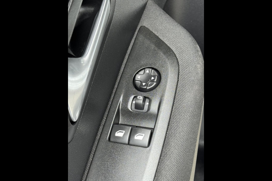 Peugeot 208 1.2 PureTech Active Pack - Apple CarPlay / Navigatie I Airco I LED I PDC I 54.200 KM - Dealer onderhouden