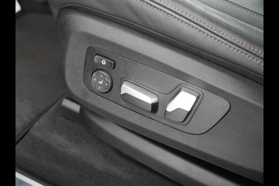 BMW X5 xDrive45e High Executive M SPORT | MEGA COMPLEET | DRIVING ASS. PROFF. | LASER | VERWARMDE STOELEN-STUUR-ACHTERBANK | TREKHAAK | HEAD UP | 1E EIGENAAR+DEALER ONDERHOUDEN
