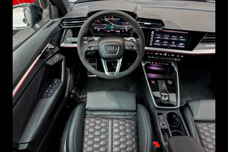 Audi RS3 Sportback 2.5 TFSI RS 3 quattro |B&o|Panorama|Alcantara