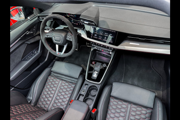 Audi RS3 Sportback 2.5 TFSI RS 3 quattro |B&o|Panorama|Alcantara