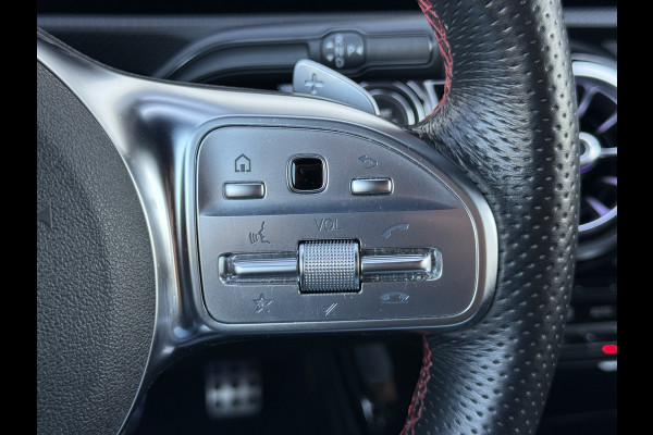 Mercedes-Benz A-Klasse 200 Business Solution AMG | Pano | MultiBeam LED | Ambient Light | Memory | Keyless | 18 inch
