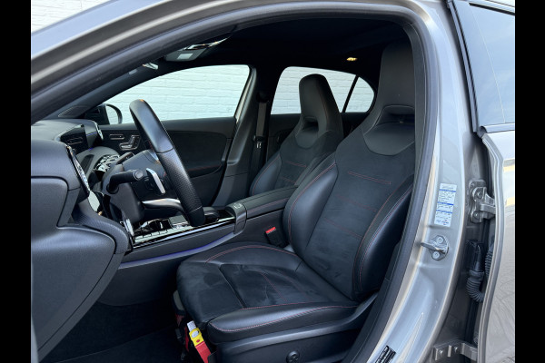 Mercedes-Benz A-Klasse 200 Business Solution AMG | Pano | MultiBeam LED | Ambient Light | Memory | Keyless | 18 inch