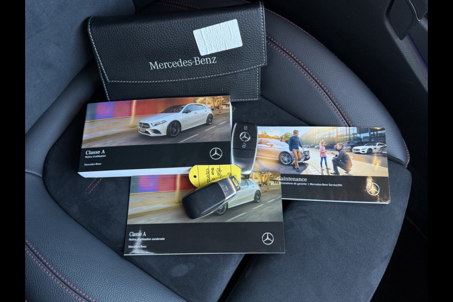 Mercedes-Benz A-Klasse 200 Business Solution AMG | Pano | MultiBeam LED | Ambient Light | Memory | Keyless | 18 inch