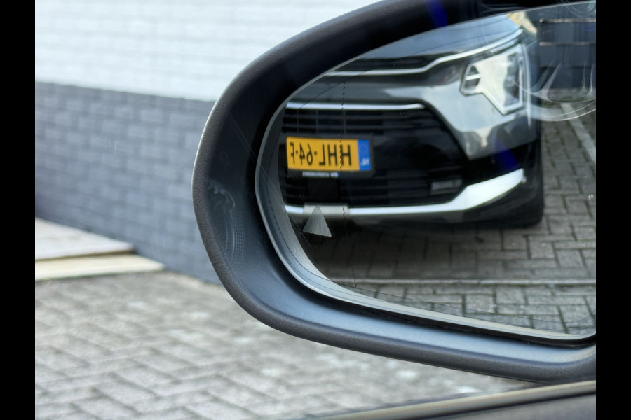 Mercedes-Benz A-Klasse 200 Business Solution AMG | Pano | MultiBeam LED | Ambient Light | Memory | Keyless | 18 inch