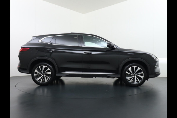BYD SEAL U 1.5 DM-i FWD Comfort 26,6 kWh PLUG-IN HYBRIDE UNIEK IN NL! GROOTSTE ACCU – TOT 125 KM ELEKTRISCH RIJBEREIK | 6 JAAR VOLLEDIGE BYD GARANTIE | NIEUWE AUTO | DIRECT LEVERBAAR |