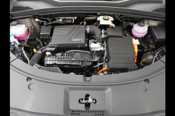 BYD SEAL U 1.5 DM-i FWD Comfort 26,6 kWh PLUG-IN HYBRIDE UNIEK IN NL! GROOTSTE ACCU – TOT 125 KM ELEKTRISCH RIJBEREIK | 6 JAAR VOLLEDIGE BYD GARANTIE | NIEUWE AUTO | DIRECT LEVERBAAR |