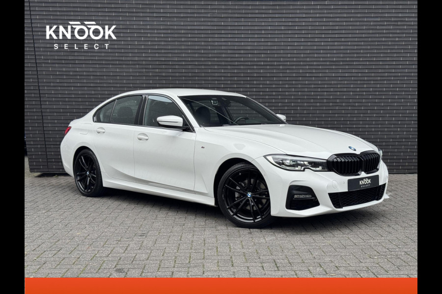BMW 3 Serie Sedan 320i High Executive M Sport Pakket Automaat / Live Cockpit Professional / Hifi / LED / 19 Inch / DAB / Shadow Line / Neerklapbare Achterbank / M Achterspoiler / Stoelverwarming