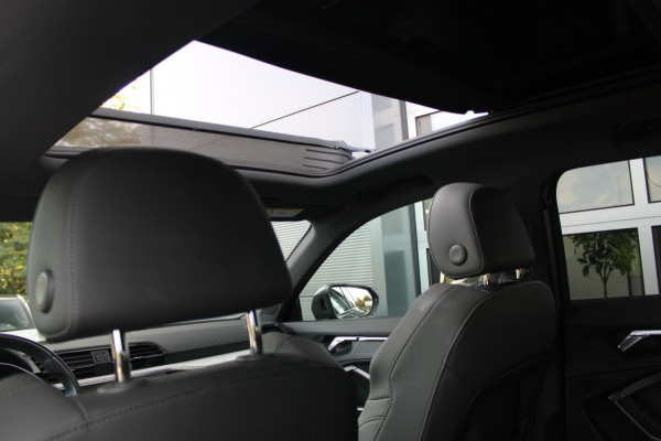 Audi Q3 35 TFSI S-Line | Pano | Sfeer | Matrix | Stoelverwarming