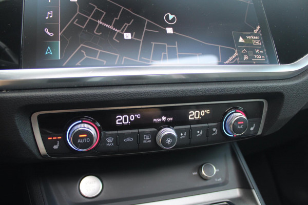 Audi Q3 35 TFSI S-Line | Pano | Sfeer | Matrix | Stoelverwarming