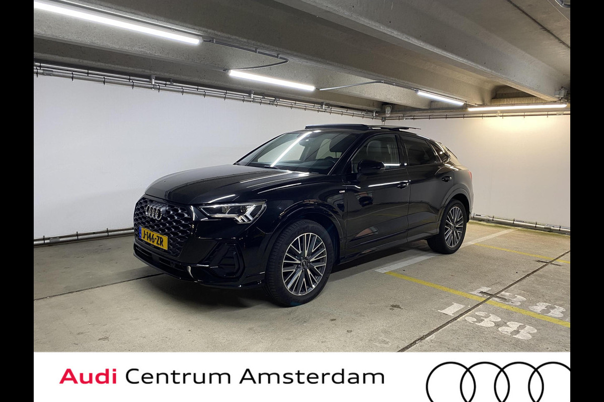 Audi Q3 Sportback 35 TFSI S Edition 150 pk S-tronic | Navigatie | Panoramadak | Parkeersensoren | Achteruitrijcamera | S-Line | Audi Q3 Sportback 35 TFSI S Edition 150 pk S-tronic | Navigatie | Panoramadak | Parkeersensoren | Achteruitrijcamera | S-Line |