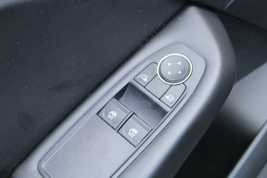 Renault Clio 1.0 TCe 101pk Zen NL-Auto NAP Nieuw Model Airco Cruise Carplay 16"LMV PDC
