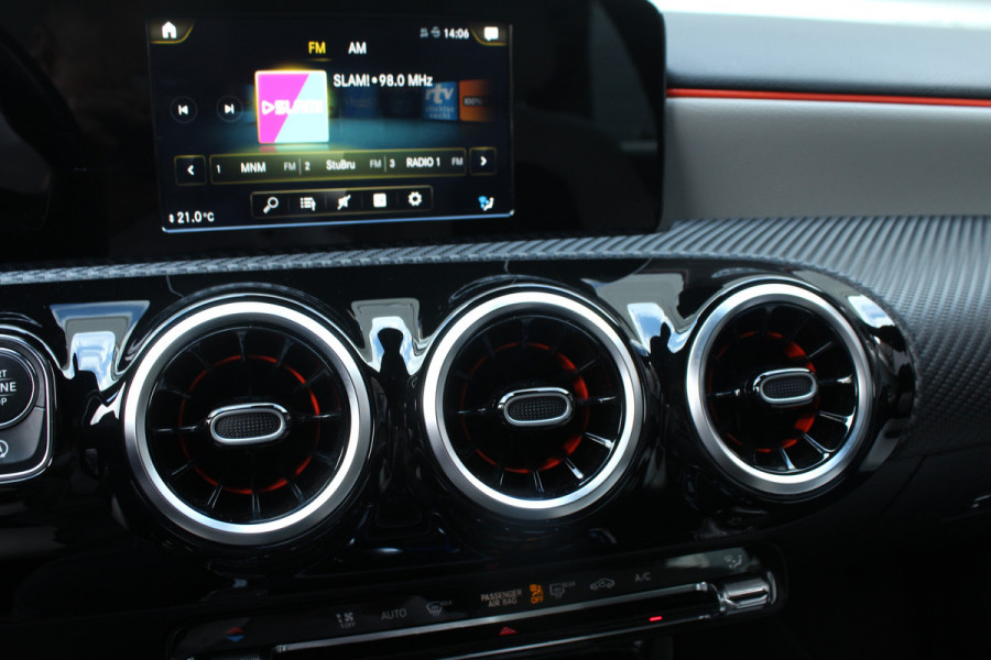 Mercedes-Benz A-Klasse 160 109pk Advantage Widescreen Leder Clima Cruise Navi Camera LMV