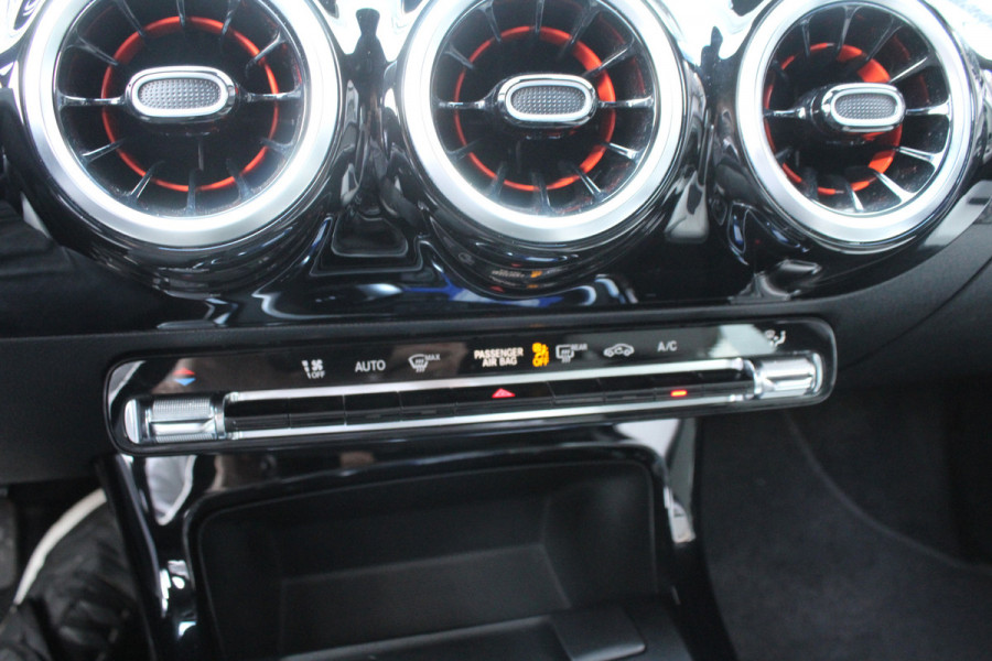 Mercedes-Benz A-Klasse 160 109pk Advantage Widescreen Leder Clima Cruise Navi Camera LMV