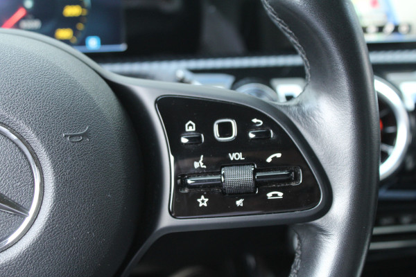 Mercedes-Benz A-Klasse 160 109pk Advantage Widescreen Leder Clima Cruise Navi Camera LMV