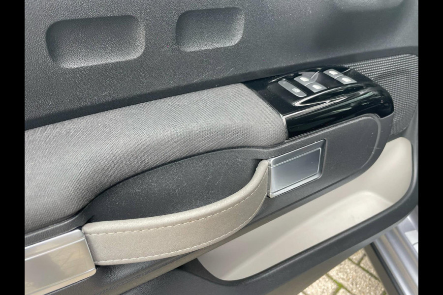 Citroën C3 1.2 PureTech C-Series (origineel NL/CARPLAY/PDC/LED/CRUISE Citroën C3 1.2 PureTech C-Series (origineel NL/CARPLAY/PDC/LED/CRUISE