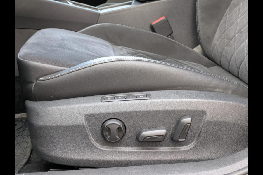 Škoda Superb 1.4 TSI iV Sportline Plug-in|Memory|Matrix-LED|Alcantara|Keyless-Entry/Go|Adaptive-Cruise|Stoel/Stuurverw.|Blindspot