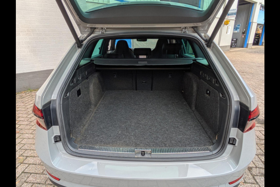 Škoda Superb 1.4 TSI iV Sportline Plug-in|Memory|Matrix-LED|Alcantara|Keyless-Entry/Go|Adaptive-Cruise|Stoel/Stuurverw.|Blindspot