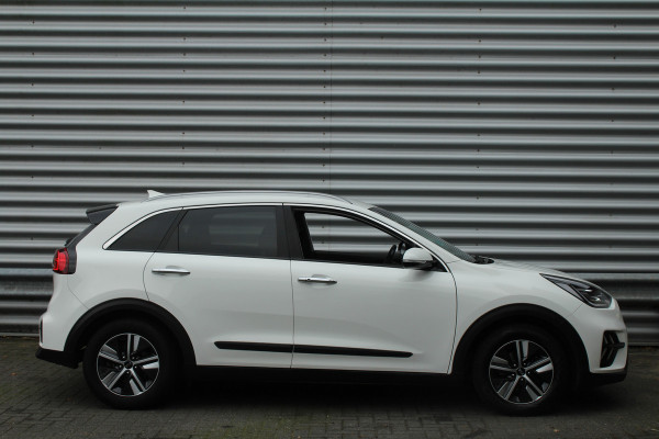 Kia Niro 1.6 GDi Hybrid 141pk DynamicPlusLine DCT6 NL-Auto NAP Clima Cruise Navi Camera Carplay 16"LMV Leder Afn. Trekhaak 1300kg Kia Niro 1.6 GDi Hybrid 141pk DynamicPlusLine DCT6 NL-Auto NAP Clima Cruise Navi Camera Carplay 16"LMV Leder Afn. Trekhaak 1300kg