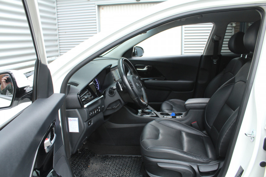 Kia Niro 1.6 GDi Hybrid 141pk DynamicPlusLine DCT6 NL-Auto NAP Clima Cruise Navi Camera Carplay 16"LMV Leder Afn. Trekhaak 1300kg Kia Niro 1.6 GDi Hybrid 141pk DynamicPlusLine DCT6 NL-Auto NAP Clima Cruise Navi Camera Carplay 16"LMV Leder Afn. Trekhaak 1300kg