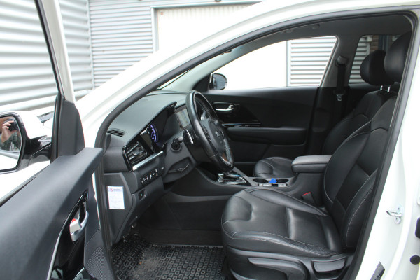 Kia Niro 1.6 GDi Hybrid 141pk DynamicPlusLine DCT6 NL-Auto NAP Clima Cruise Navi Camera Carplay 16"LMV Leder Afn. Trekhaak 1300kg Kia Niro 1.6 GDi Hybrid 141pk DynamicPlusLine DCT6 NL-Auto NAP Clima Cruise Navi Camera Carplay 16"LMV Leder Afn. Trekhaak 1300kg