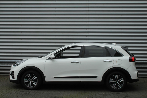 Kia Niro 1.6 GDi Hybrid 141pk DynamicPlusLine DCT6 NL-Auto NAP Clima Cruise Navi Camera Carplay 16"LMV Leder Afn. Trekhaak 1300kg Kia Niro 1.6 GDi Hybrid 141pk DynamicPlusLine DCT6 NL-Auto NAP Clima Cruise Navi Camera Carplay 16"LMV Leder Afn. Trekhaak 1300kg