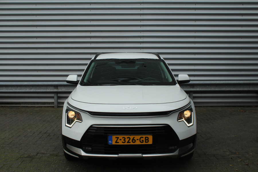 Kia Niro 1.6 GDi Hybrid 141pk DynamicLine DCT6 NL-Auto NAP BTW Clima Cruise Navi Camera Carplay Dig. Cockpit 16"LMV Trekhaak 1300kg Kia Niro 1.6 GDi Hybrid 141pk DynamicLine DCT6 NL-Auto NAP BTW Clima Cruise Navi Camera Carplay Dig. Cockpit 16"LMV Trekhaak 1300kg