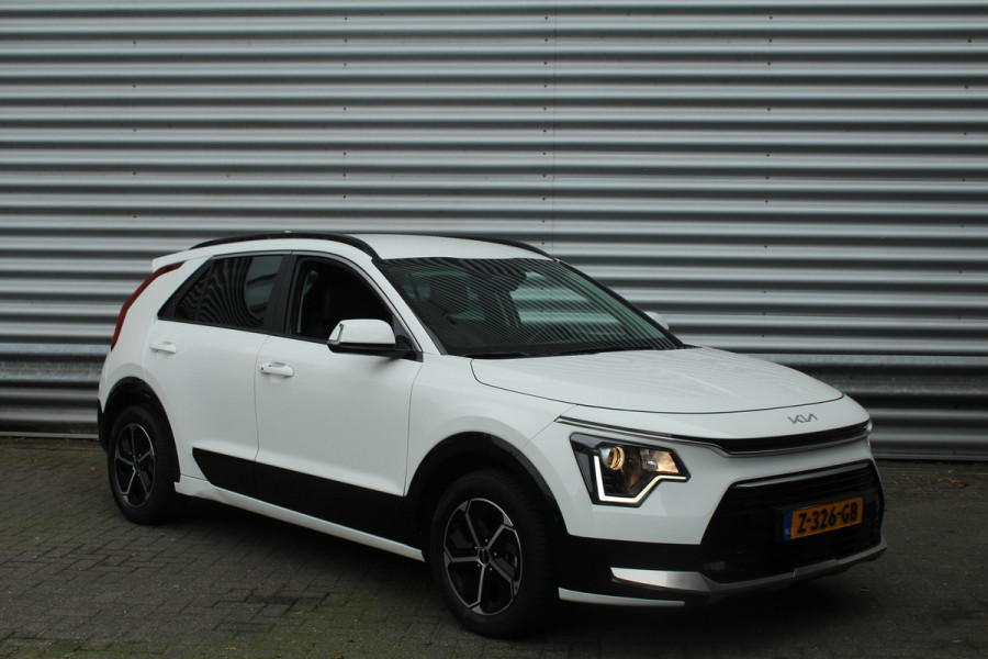 Kia Niro 1.6 GDi Hybrid 141pk DynamicLine DCT6 NL-Auto NAP BTW Clima Cruise Navi Camera Carplay Dig. Cockpit 16"LMV Trekhaak 1300kg Kia Niro 1.6 GDi Hybrid 141pk DynamicLine DCT6 NL-Auto NAP BTW Clima Cruise Navi Camera Carplay Dig. Cockpit 16"LMV Trekhaak 1300kg