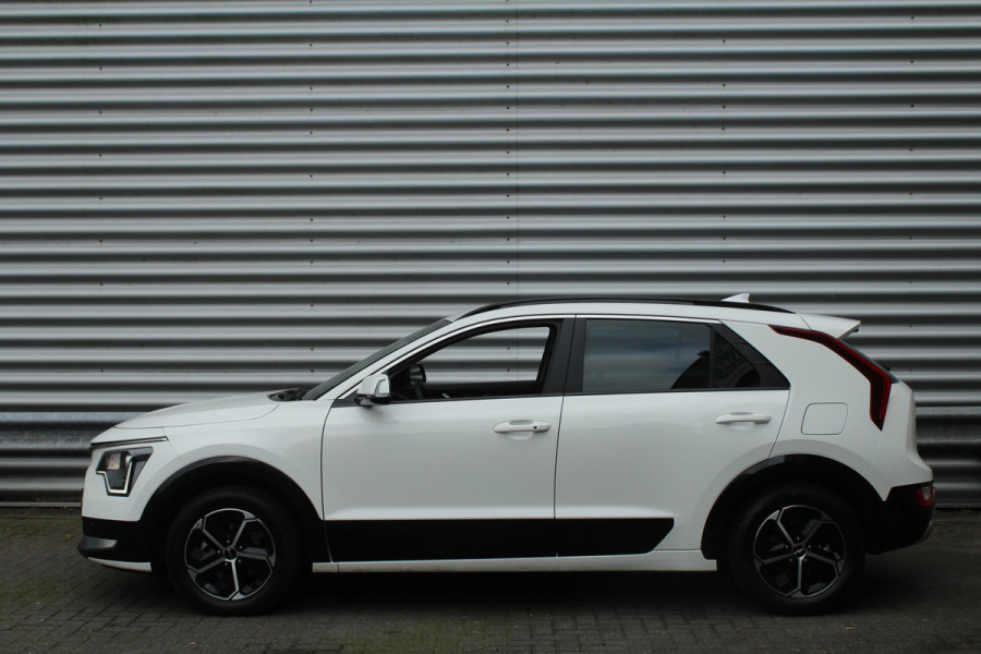 Kia Niro 1.6 GDi Hybrid 141pk DynamicLine DCT6 NL-Auto NAP BTW Clima Cruise Navi Camera Carplay Dig. Cockpit 16"LMV Trekhaak 1300kg Kia Niro 1.6 GDi Hybrid 141pk DynamicLine DCT6 NL-Auto NAP BTW Clima Cruise Navi Camera Carplay Dig. Cockpit 16"LMV Trekhaak 1300kg