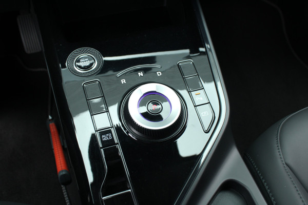 Kia Niro 1.6 GDi Hybrid 141pk DynamicLine DCT6 NL-Auto NAP BTW Clima Cruise Navi Camera Carplay Dig. Cockpit 16"LMV Trekhaak 1300kg Kia Niro 1.6 GDi Hybrid 141pk DynamicLine DCT6 NL-Auto NAP BTW Clima Cruise Navi Camera Carplay Dig. Cockpit 16"LMV Trekhaak 1300kg