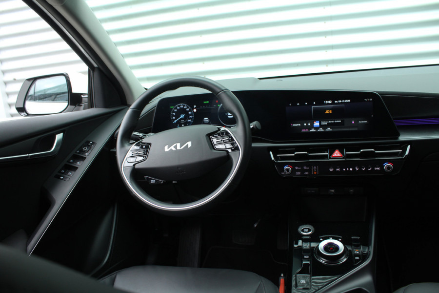 Kia Niro 1.6 GDi Hybrid 141pk DynamicLine DCT6 NL-Auto NAP BTW Clima Cruise Navi Camera Carplay Dig. Cockpit 16"LMV Trekhaak 1300kg Kia Niro 1.6 GDi Hybrid 141pk DynamicLine DCT6 NL-Auto NAP BTW Clima Cruise Navi Camera Carplay Dig. Cockpit 16"LMV Trekhaak 1300kg