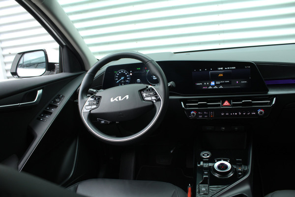 Kia Niro 1.6 GDi Hybrid 141pk DynamicLine DCT6 NL-Auto NAP BTW Clima Cruise Navi Camera Carplay Dig. Cockpit 16"LMV Trekhaak 1300kg Kia Niro 1.6 GDi Hybrid 141pk DynamicLine DCT6 NL-Auto NAP BTW Clima Cruise Navi Camera Carplay Dig. Cockpit 16"LMV Trekhaak 1300kg